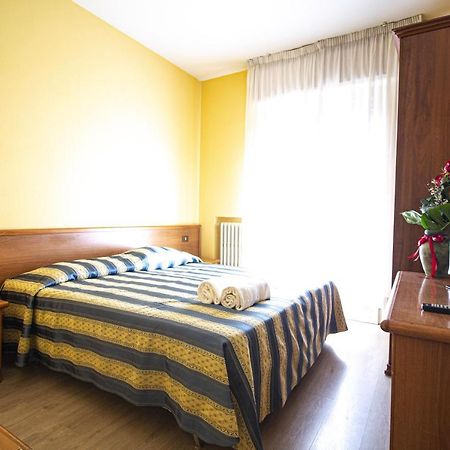 Hotel Prime - Montecatini ภายนอก รูปภาพ