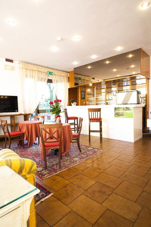 Hotel Prime - Montecatini ภายนอก รูปภาพ