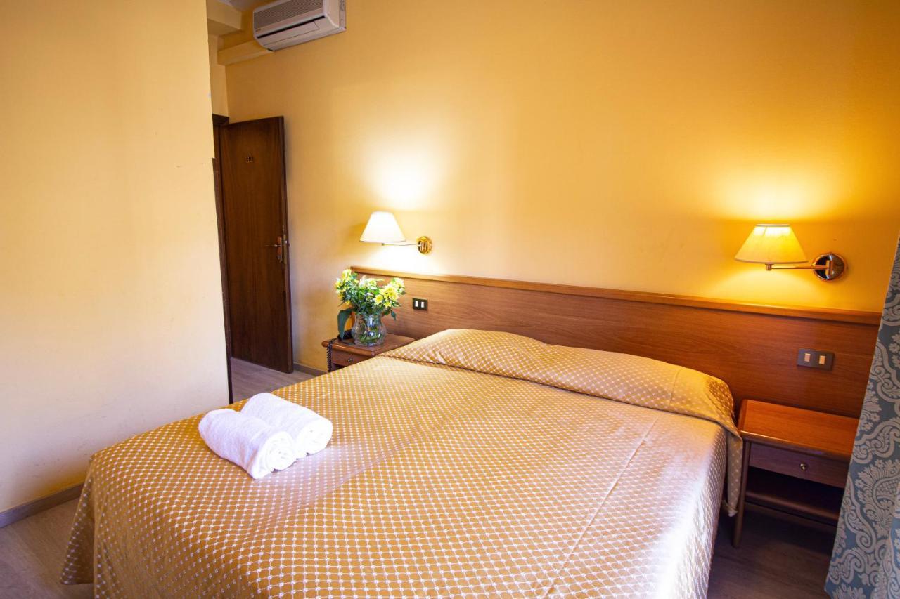 Hotel Prime - Montecatini ภายนอก รูปภาพ