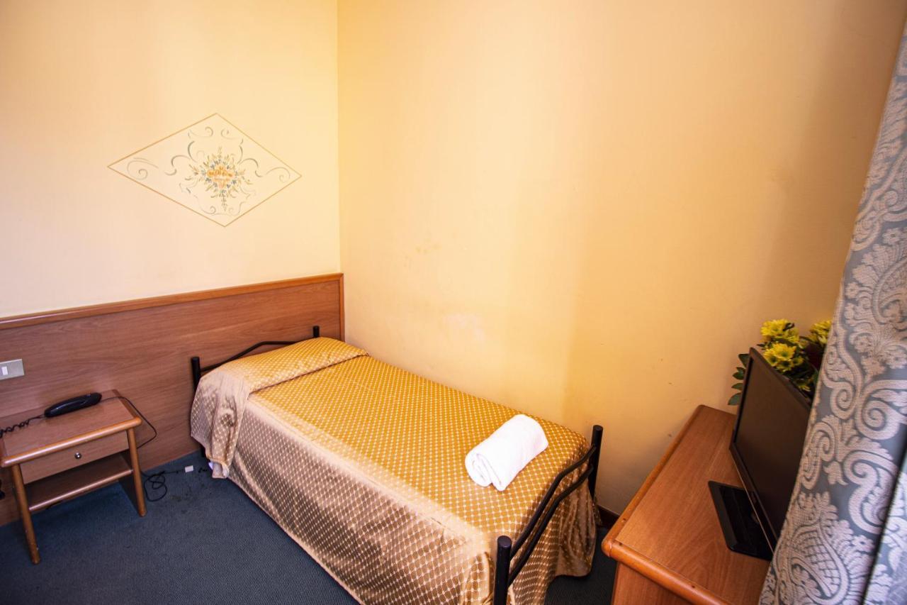 Hotel Prime - Montecatini ภายนอก รูปภาพ